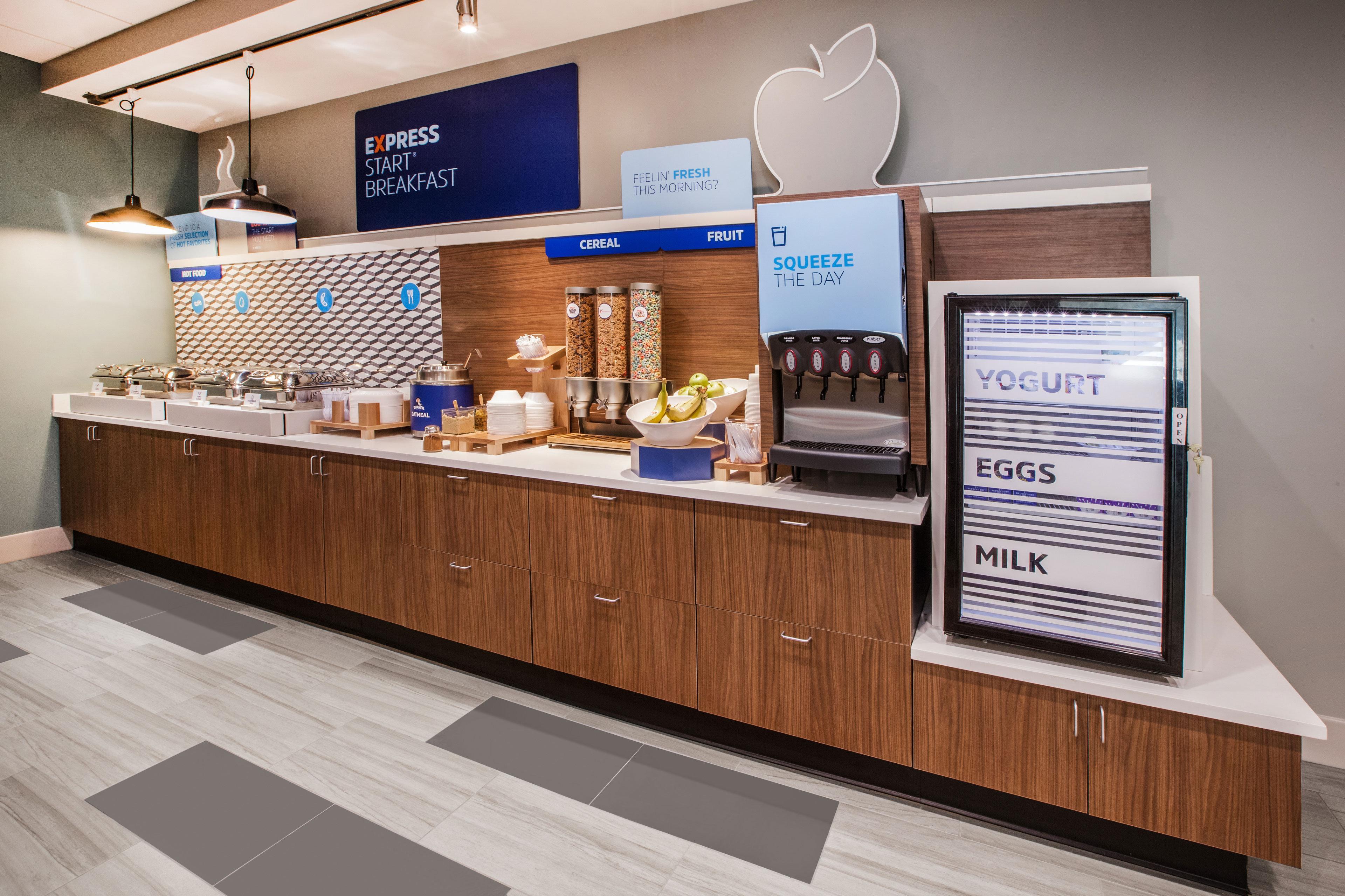Holiday Inn Express & Suites - Seattle South - Tukwila By Ihg Exterior photo