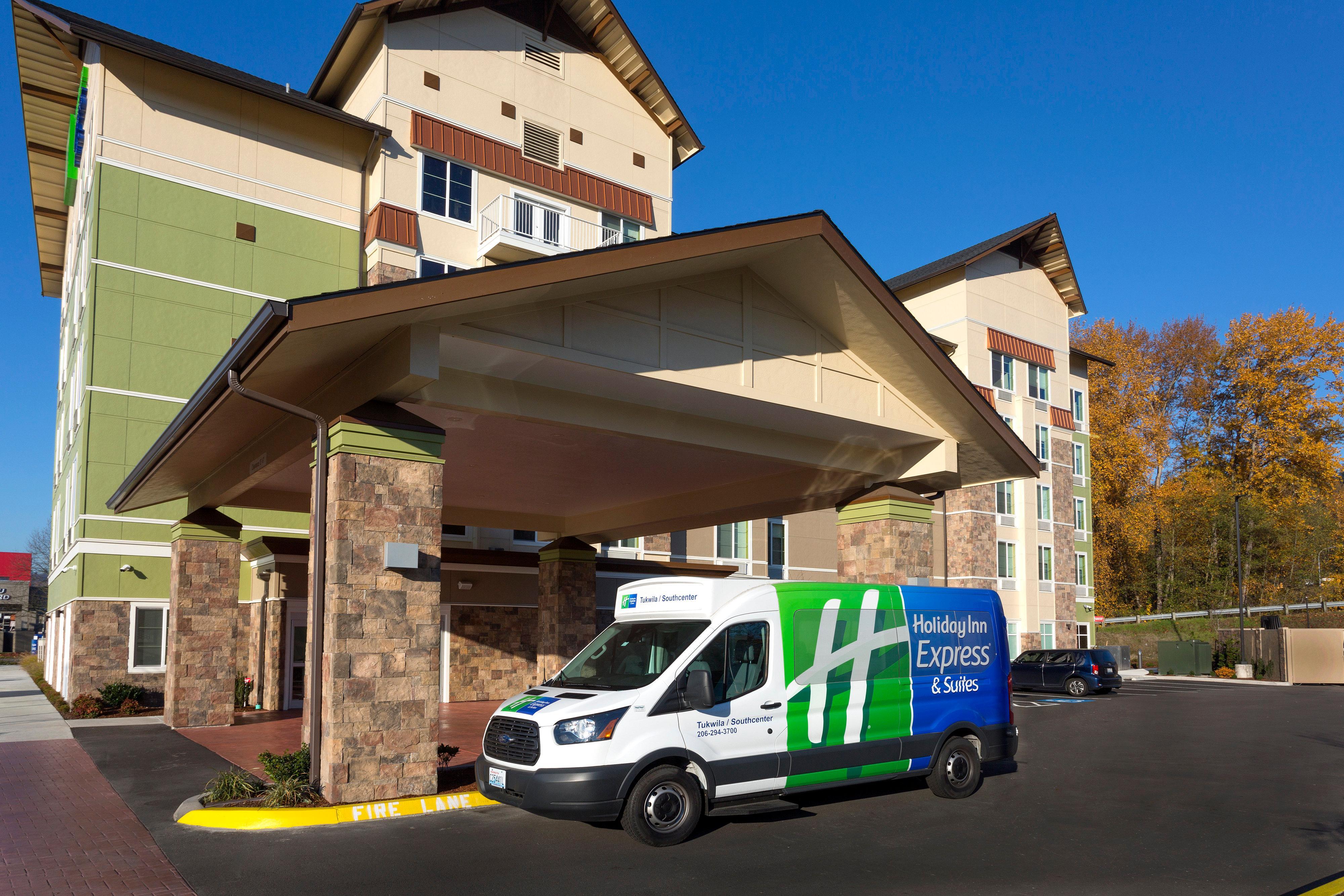 Holiday Inn Express & Suites - Seattle South - Tukwila By Ihg Exterior photo