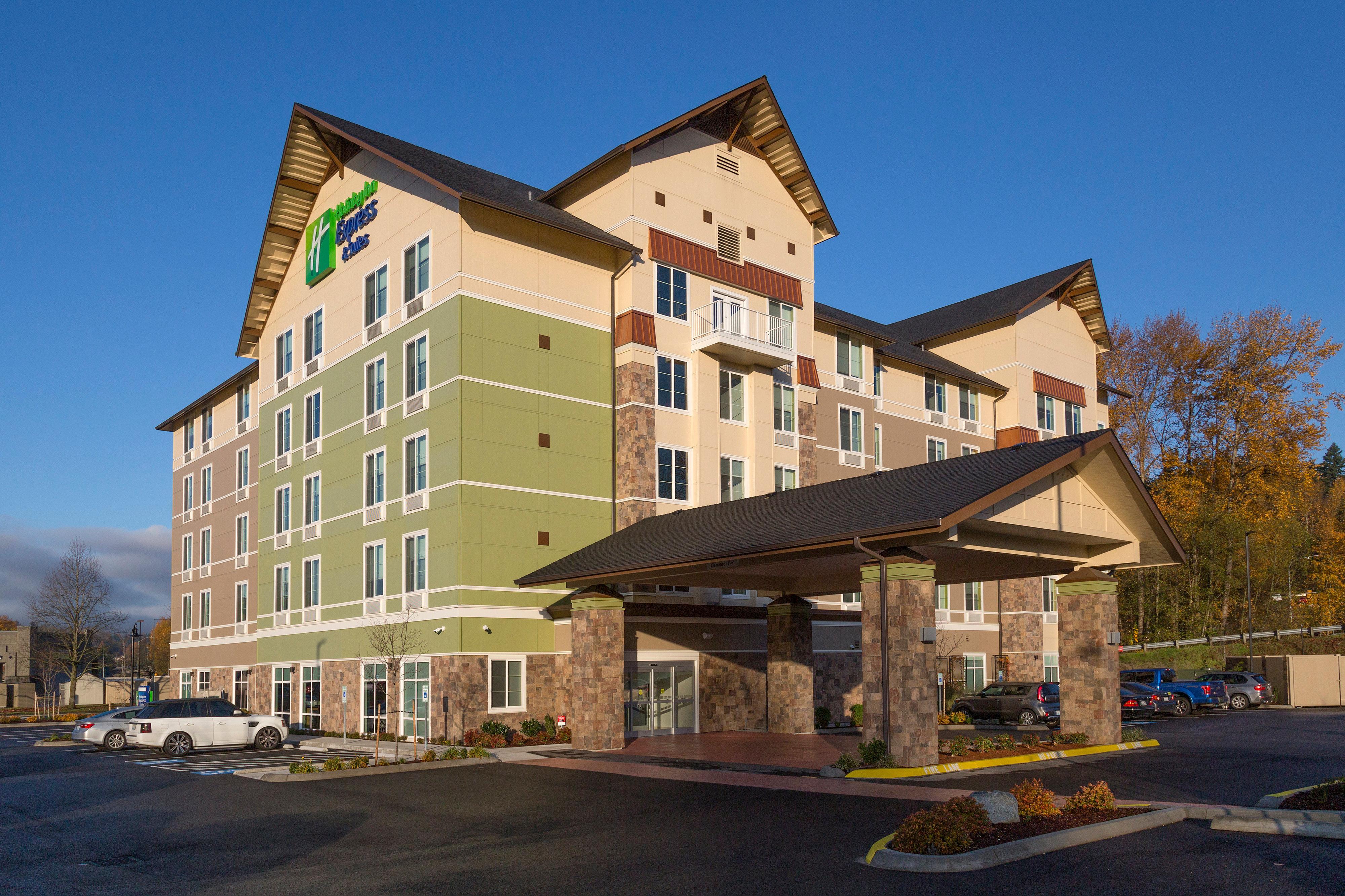 Holiday Inn Express & Suites - Seattle South - Tukwila By Ihg Exterior photo